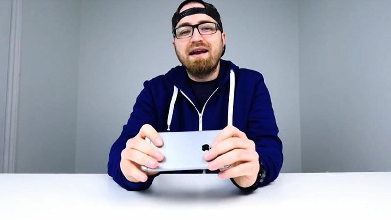 Bendgate by Lew Unbox Therapy